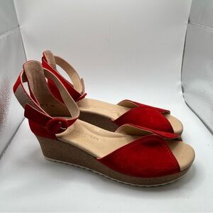 Paul Green Venice Wedge Sandal red suede size UK 6.5 US 9 NWOB
